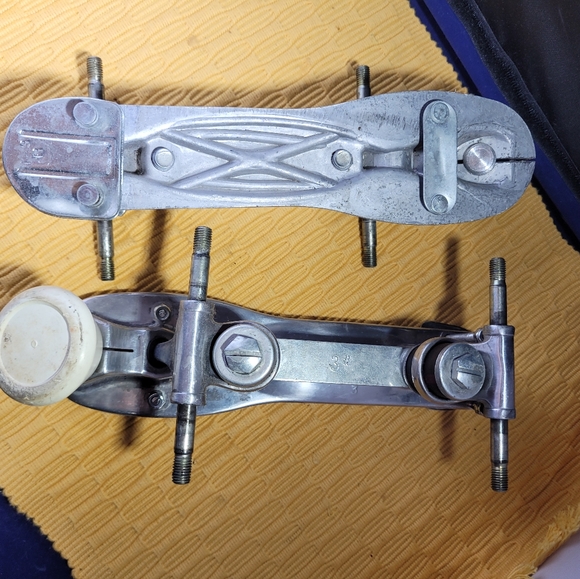 Kryptonics wheels and plates - Picture 2 of 9